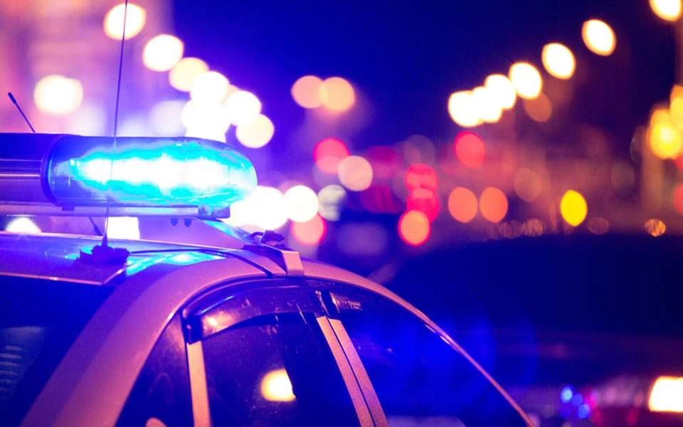 «Φαρ ουέστ» η Αθήνα – Ρομά πυροβόλησαν και πέταξαν πέτρες σε αστυνομικούς – Δύο τραυματίες (upd)